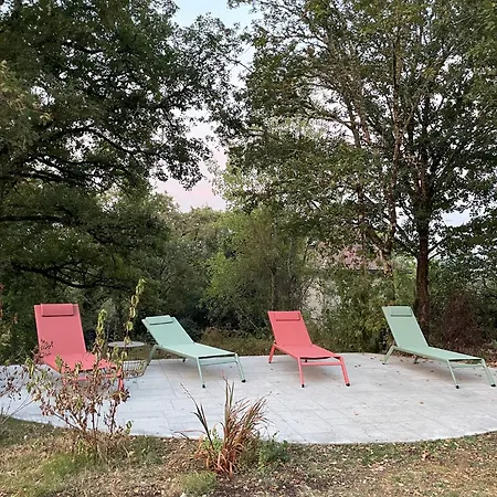 D'angele Dağ evi Saint-Chamarand